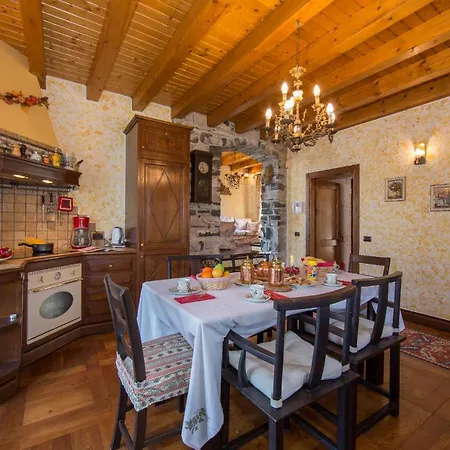 Sleeps 8 Pool Air Con * Argegno